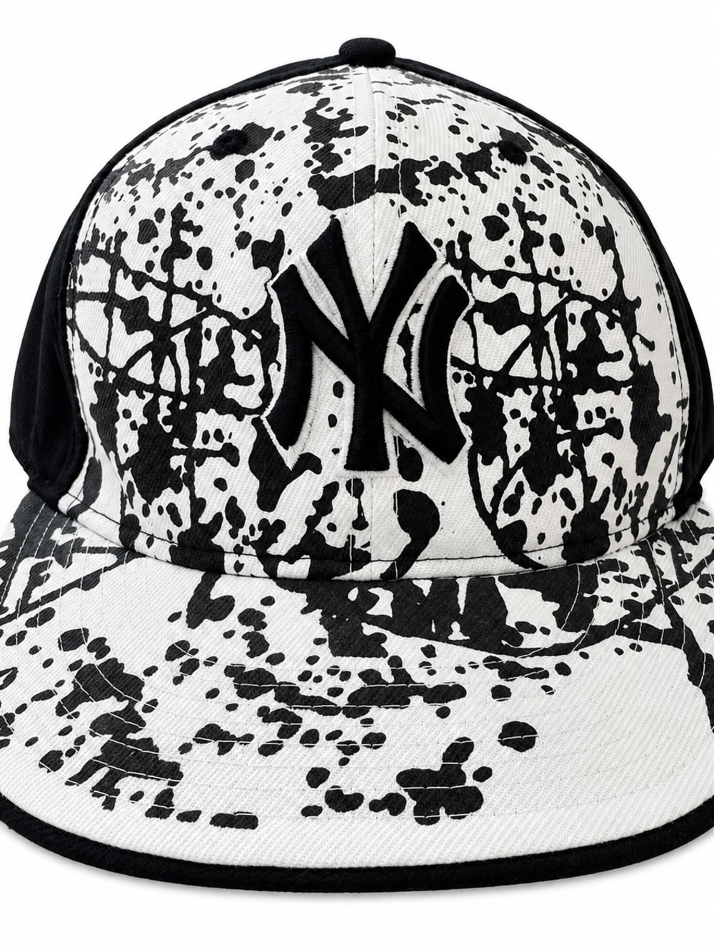 New Era New York Yankees Splatter Paint Fitted Hat Black White 7 1/2 MLB - Picture 2 of 7